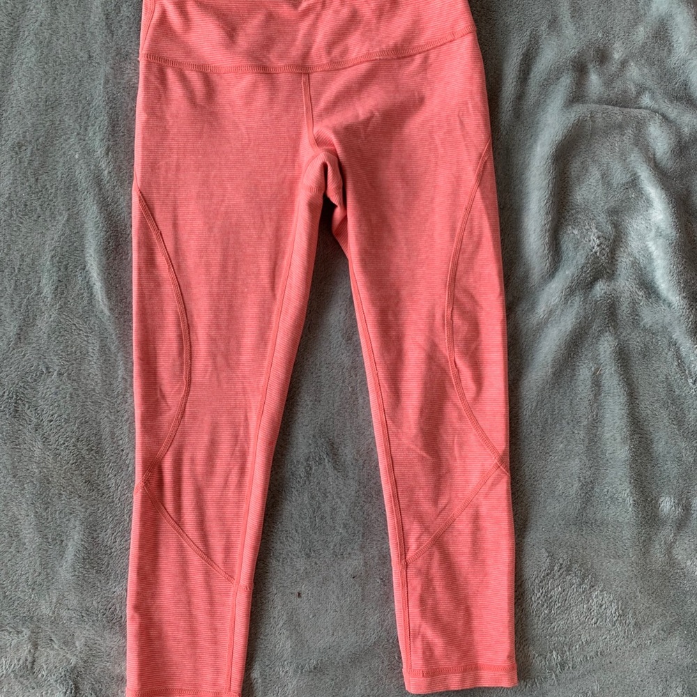 Pink capris leggings
